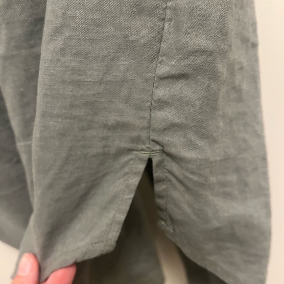 Caslon Linen Blend Button Down Shirt | XS - Picture 6 of 7